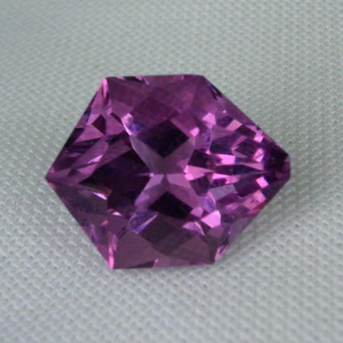 Top Cut and Bright Natural Amethyst Brazil 5.31 ct  Litnon.com