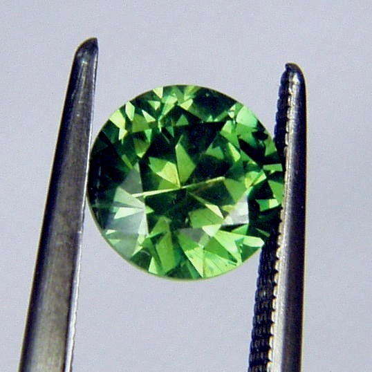  Brilliant! Top Gem  Russian Demantoid Garnet  Litnon.com