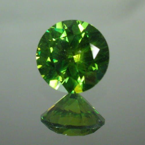  Brilliant! Top Gem  Russian Demantoid Garnet  Litnon.com