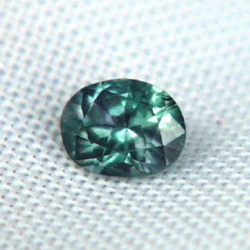 Russian Alexandrite Strong Color Change and VVS Clean  Litnon.com
