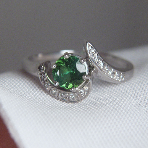NR Bright and Pretty Tourmaline Diamond Ring 14 kt  Litnon.com
