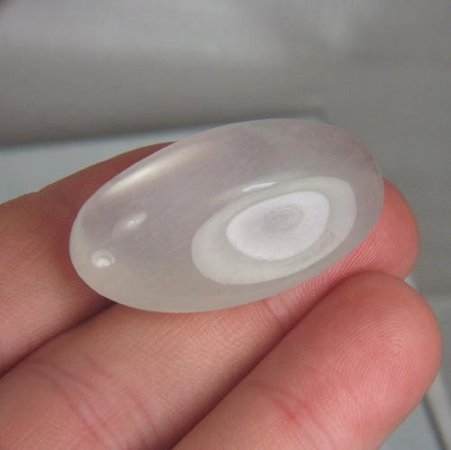 Huge White Moonstone Cabochon Sri Lanka 85 carats  Litnon.com