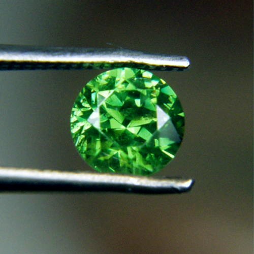 NR Chrome Green Old Mine Russian Demantoid Garnet  Litnon.com