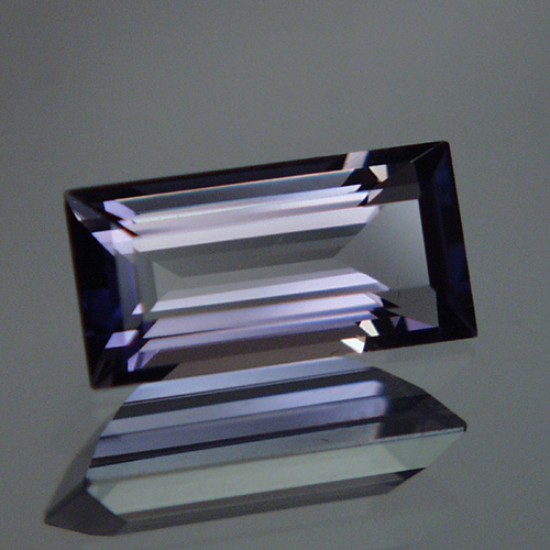 Big Top Cut Corderite - Iolite Tanzania 5.04 ct  Litnon.com