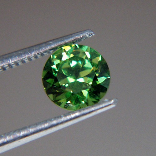 Chrome Green Old Mine Russian Demantoid Garnet  Litnon.com