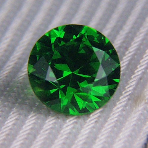 Top Gem Emerald Green Old Mine Russian Demantoid Garnet 1.57 ct Litnon.com
