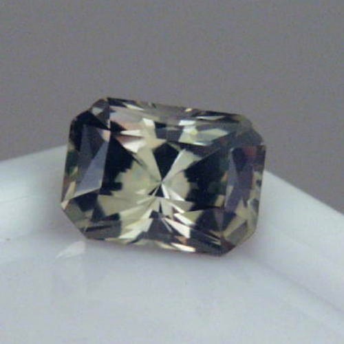 Top Cut Rare Collectors Color Oyo Tourmaline 1.60 ct  Litnon.com