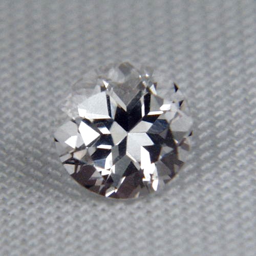 Special Quality and Cut White Ceylon Sapphire  Litnon.com
