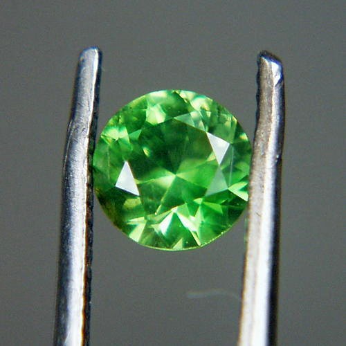  Top Gem Chrome Green Russian Demantoid Garnet  Litnon.com