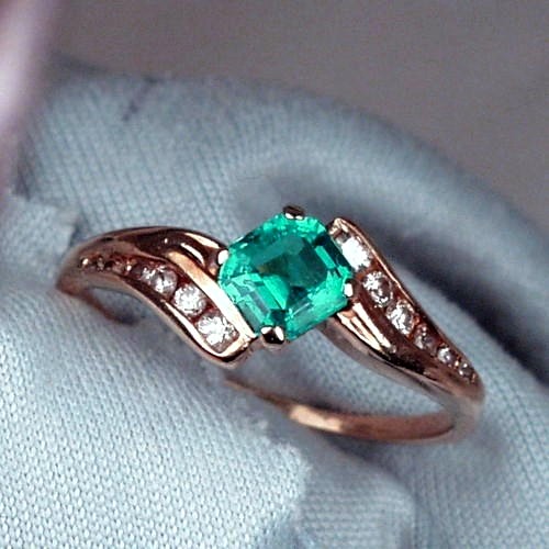 Super Color High Gem Grade Emerald and Diamond Ring  Litnon.com