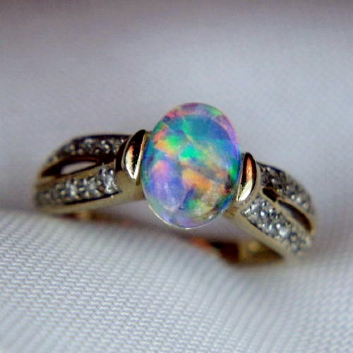 Color and Fire Australian Opal Gold Ring  Litnon.com