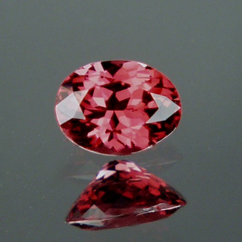 Top Cut Morogoro Color Shift Garnet Tanzania  Litnon.com