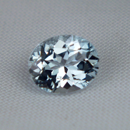 Top Cut Natural Color Blue Topaz 4.30 cts  Litnon.com