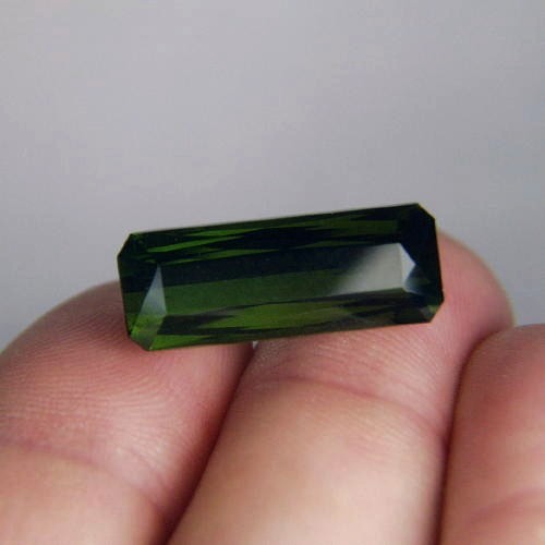 Huge Dark Green Nigeria Tourmaline 17.06 ct  Litnon.com