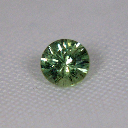 Bright and Pretty Demantoid Garnet Namibia  Litnon.com