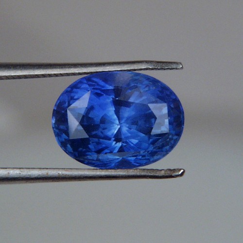 Big and Clean Royal Blue Natural Ceylon Sapphire 4.83ct  Litnon.com