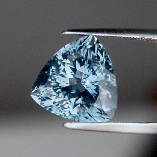 Top Cut and Natural Color Unusual Steel Blue Topaz  Litnon.com