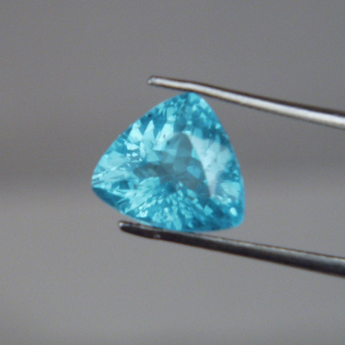 Big and Bright Neon Blue Apatite Madagascar 2.62 ct  Litnon.com