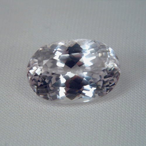 Top Cut White Triphane Spodumene Kunzite 19.58 ct  Litnon.com