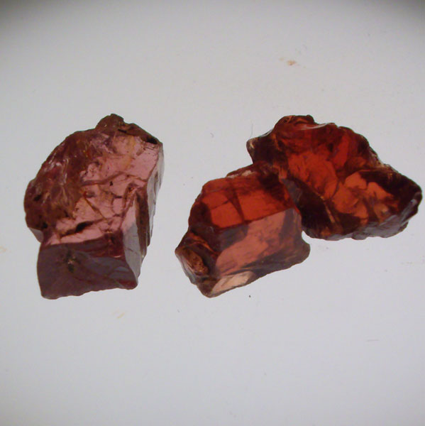 Quality Malaya Malaia Imperial Garnet Facet Rough 20.5  Litnon.com