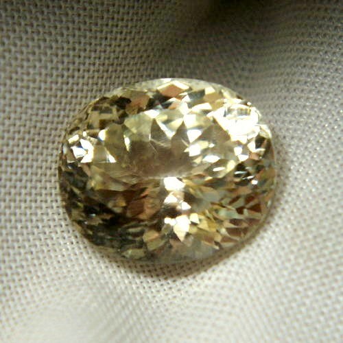 Bright Yellow and Brilliant Triphane Spodumene 20.84 ct  Litnon.com