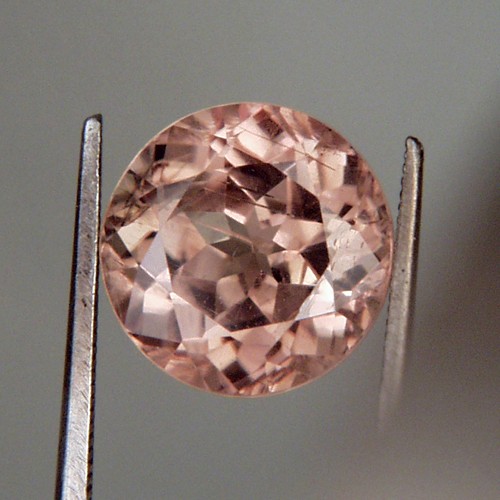 Big and Rare Color Change Diaspore - Zultanite Turkey 7.24 ct  Litnon.com