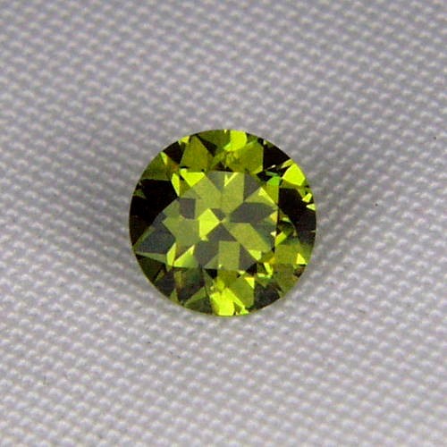Brilliant Quality Color Change Russian Demantoid Garnet  Litnon.com