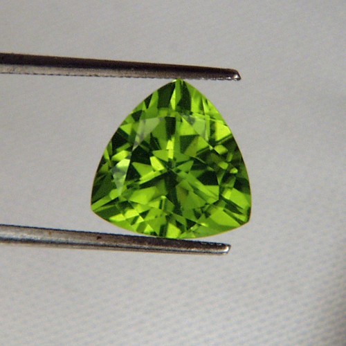 Top Gem Fine Cut and Color Arizona Peridot 3.40 ct  Litnon.com