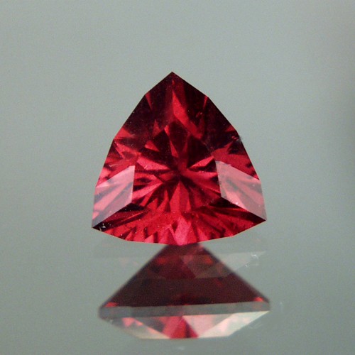 Top Cut and Color Tanga Rhodolite Garnet Tanzania  Litnon.com