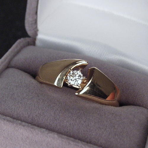 Estate Ladies Heavy I4 KT Diamond Fashion Ring  Litnon.com