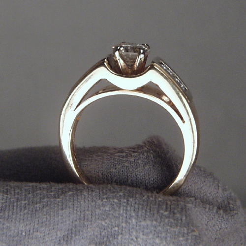 Estate Ladies I4 KT Diamond Ring 0.90ct tw  Litnon.com