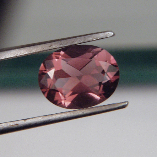 Rare Strong Color Shift Garnet Tanzania 1.58ct  Litnon.com