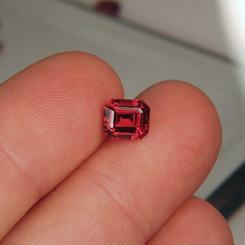 Quality! Tanga Rhodolite Garnet Tanzania 2.48ct  Litnon.com