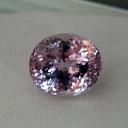 Top Cut Bright Pink Kunzite Afghanistan 28.05 ct  Litnon.com