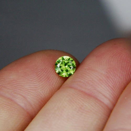 Top Gem Brilliant Old Mine Russian Demantoid Garnet GL Litnon.com