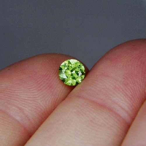 Top Gem Brilliant Old Mine Russian Demantoid Garnet GL Litnon.com