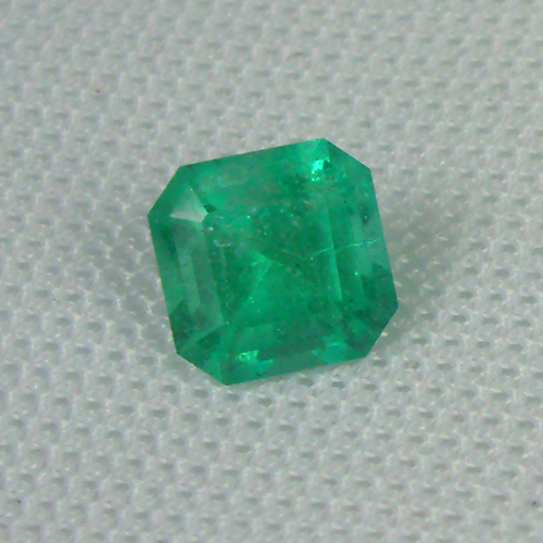 New Find Bright and Pretty Natural Emerald Somalia  Litnon.com