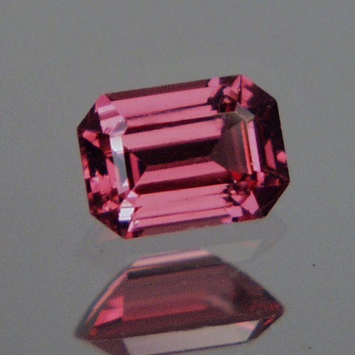 Top Cut Hot Pink Umbalite Garnet Tanzania 2.50 ct  Litnon.com