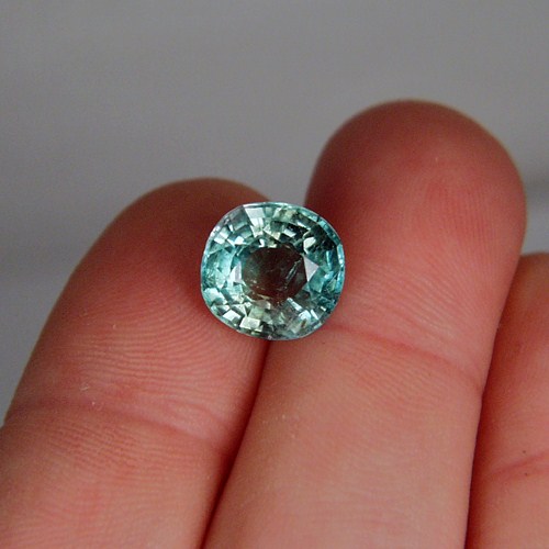 Bright Color Mozambique Tourmaline 5.86 ct  Litnon.com