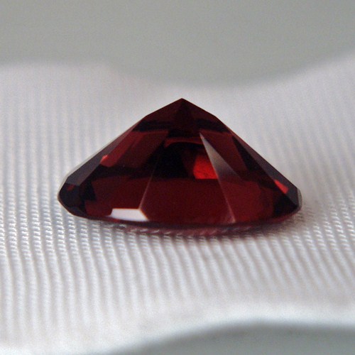 Quality Huge Rhodolite Garnet Tanzania 11.97 ct  Litnon.com