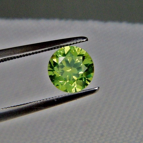 Quality Old Mine Russian Demantoid Garnet 1.0 ct  Litnon.com