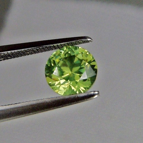 Quality Old Mine Russian Demantoid Garnet 1.0 ct  Litnon.com