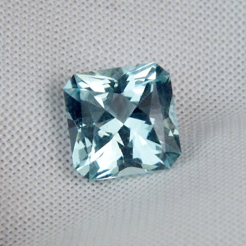 USA Cut Brilliant Blue Aquamarine Vietnam 3.84 ct  Litnon.com