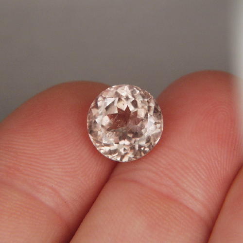 Big and Rare Color Change Diaspore Turkey 6.00ct  Litnon.com