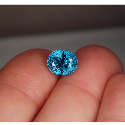 Special Color and Quality Blue Zircon Cambodia 6.55 ct  Litnon.com