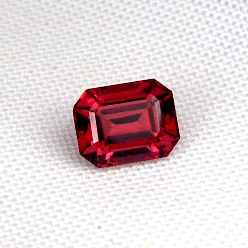 Quality Tanga Rhodolite Garnet Tanzania 2.49ct  Litnon.com