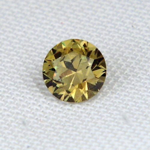 Brilliant Quality Color Change Russian Demantoid Garnet  Litnon.com