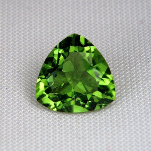 Top Gem Fine Cut and Color Pakistan Peridot 4.48 ct  Litnon.com