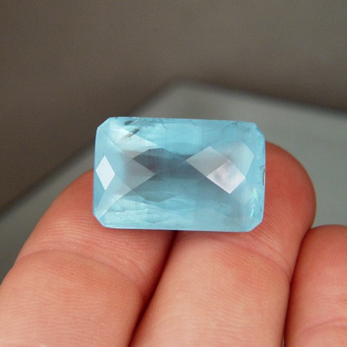 Strong Blue Color Aquamarine Afghanistan 31.36 ct  Litnon.com