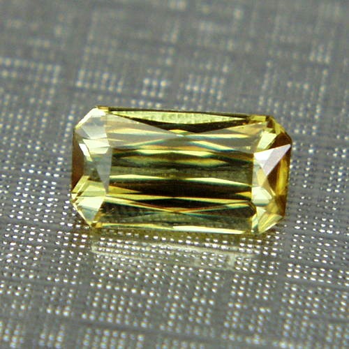 Top Cut and Multi -Color Fire Pakistan Sphene 3.04ct  Litnon.com